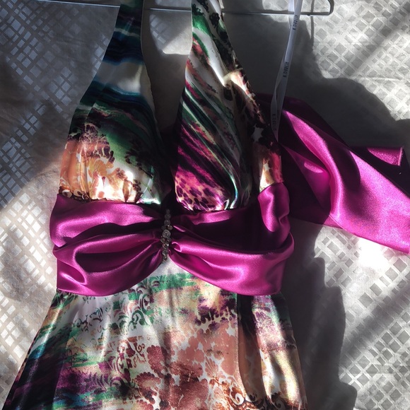 Prom style long dress halter neck with bow - Picture 10 of 12